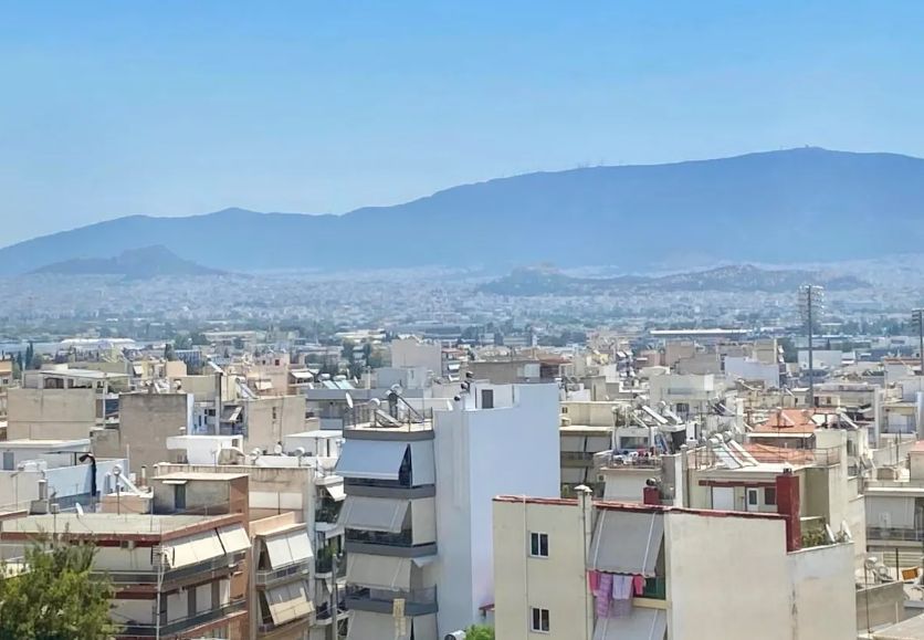 Photo 352292596