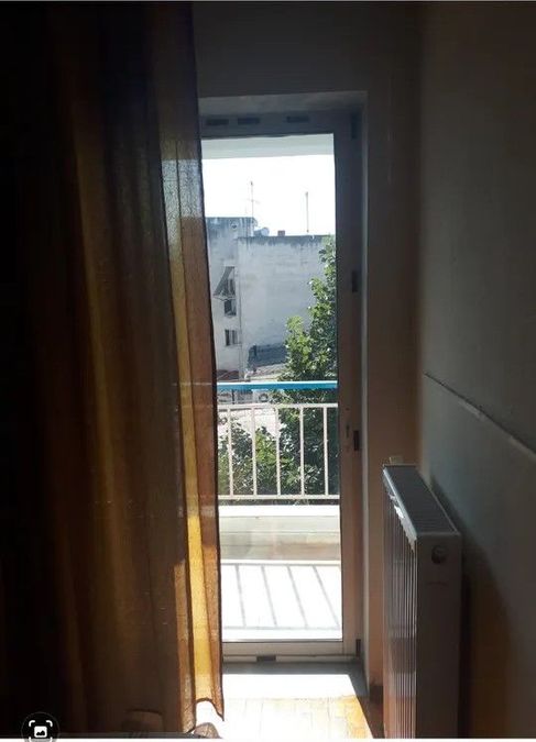 Photo 352293967