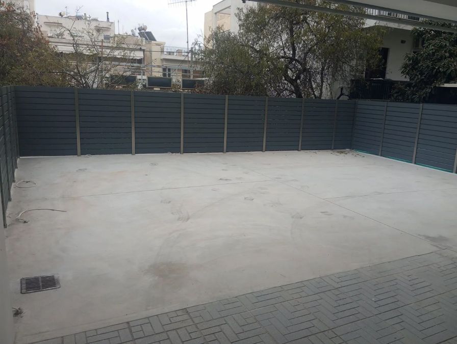 Photo 352413376