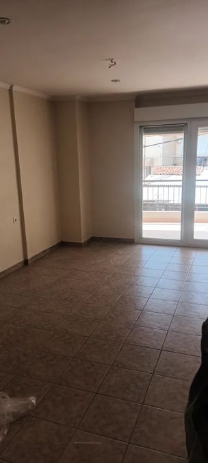 Photo 352521661