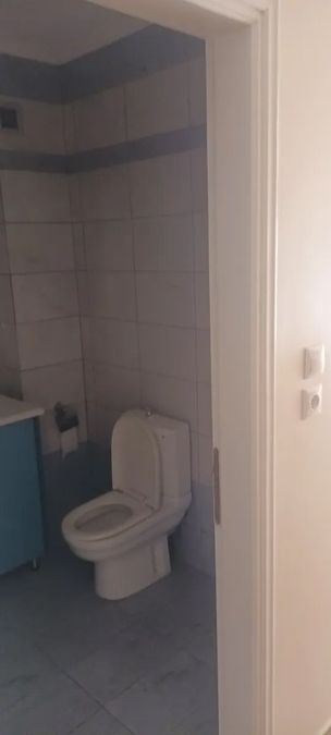 Photo 352521697