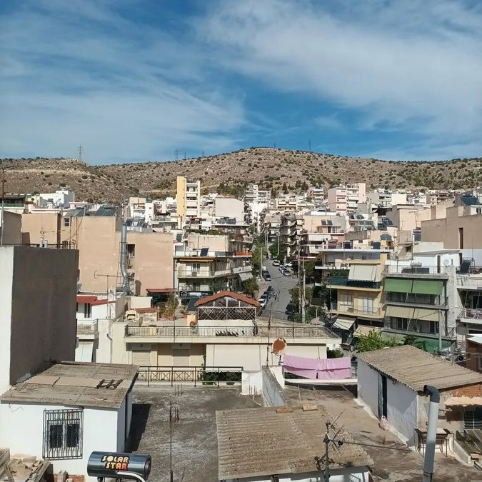 Photo 352561195