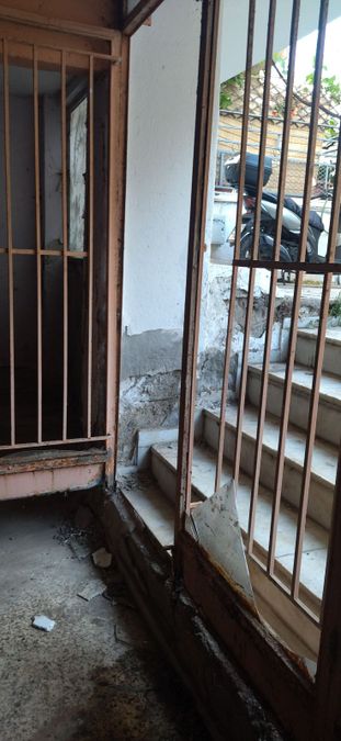 Photo 352657783