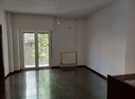 Photo 352775404