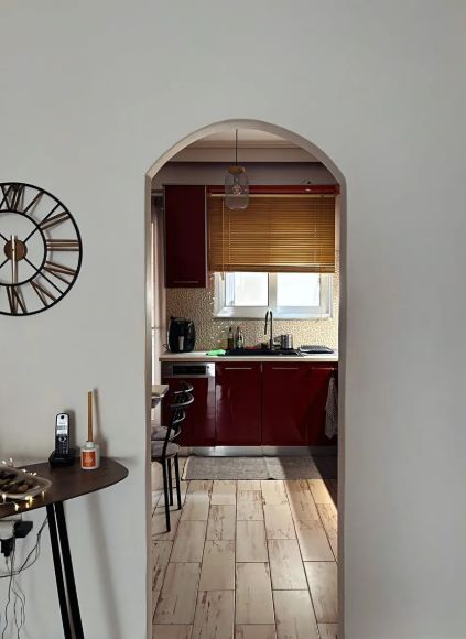 Photo 352829692