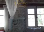 Photo 352846237