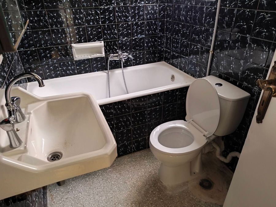 Photo 352855120