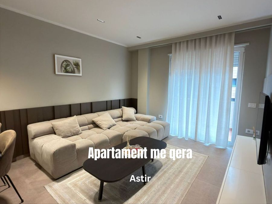 Foto 352894747