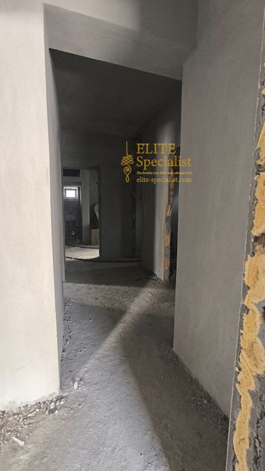 Photo 352906036