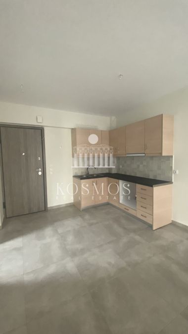 Photo 353041720