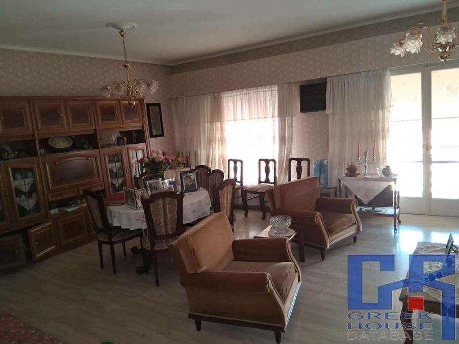 Photo 353061577