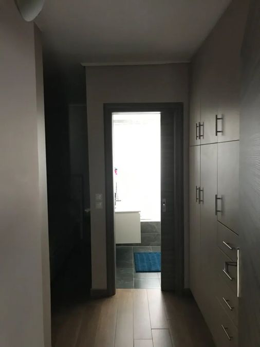 Photo 353086609