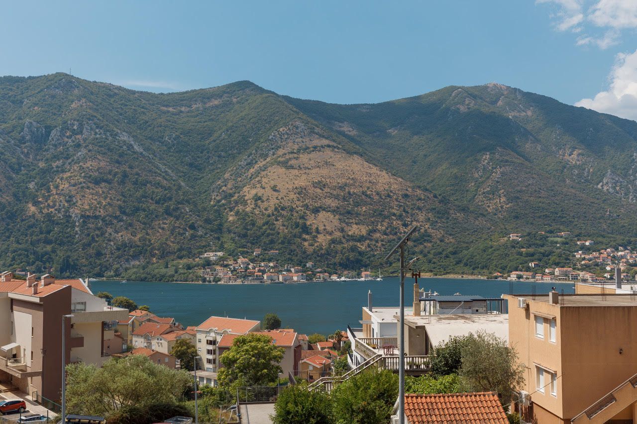 House in Dobrota, Kotor 8