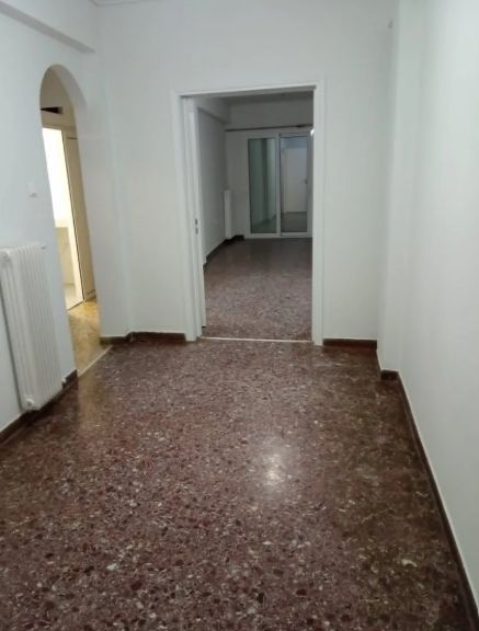 Photo 353371672