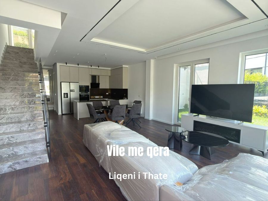 Foto 353373124