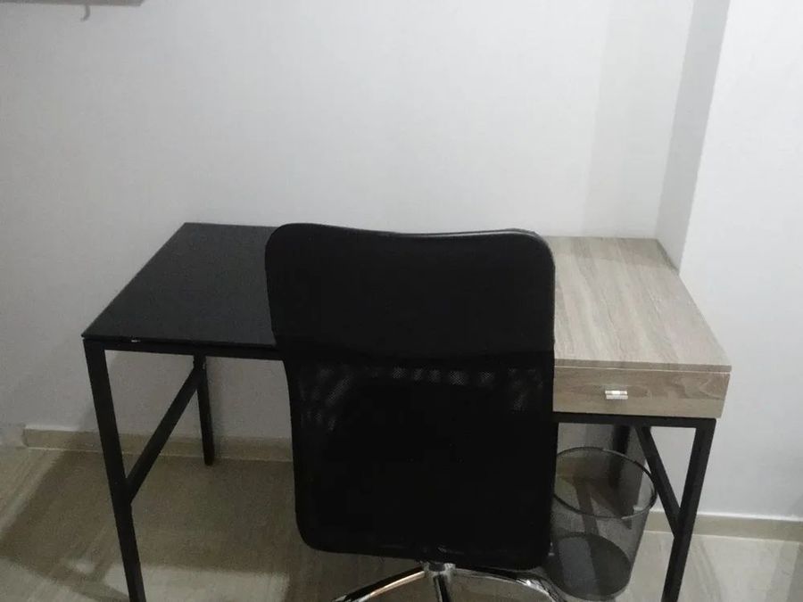 Photo 353434387