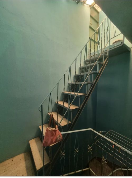 Photo 353459095