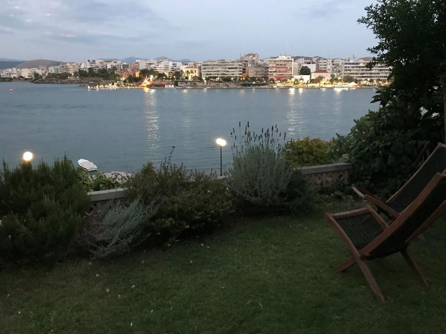 Photo 353903503
