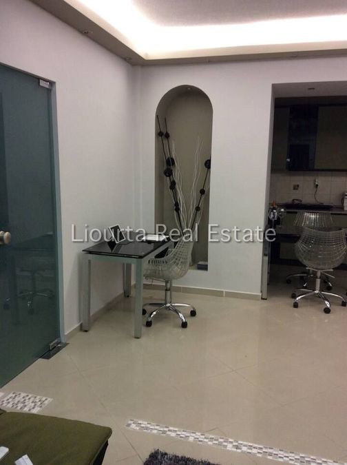 Photo 354347248