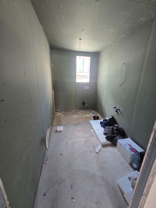 Photo 354432220