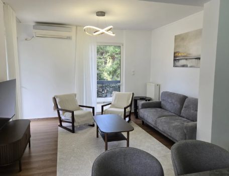 Photo 354573523