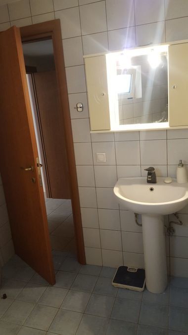 Photo 354764089
