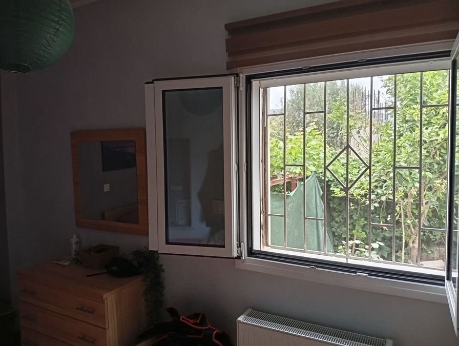 Photo 354780892