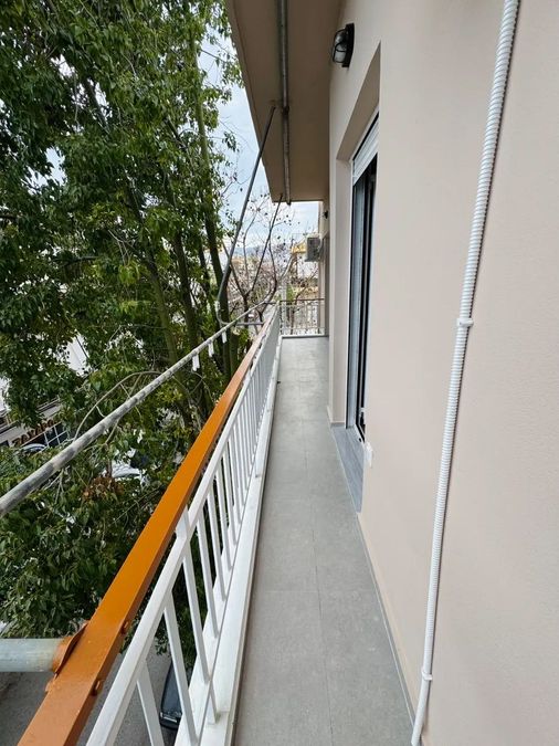 Photo 354782941