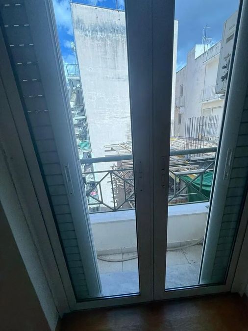 Photo 354970453