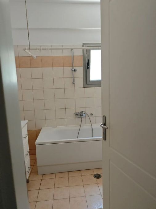 Photo 355755151