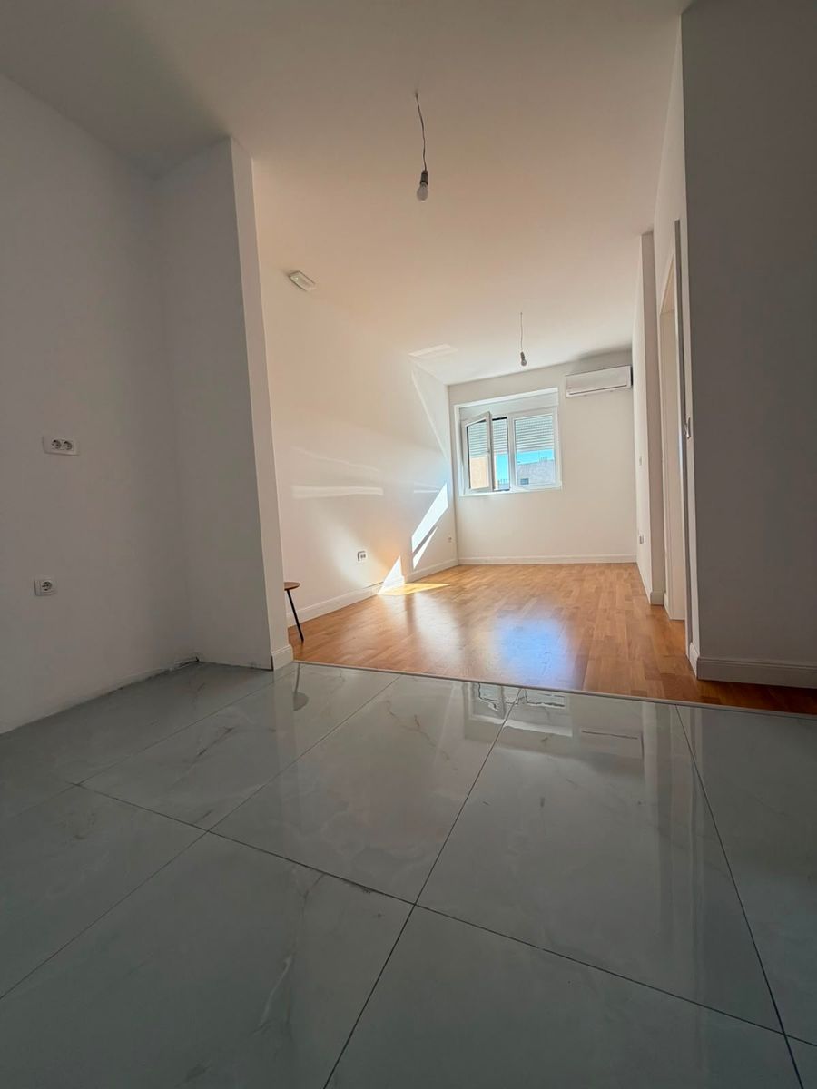 Spacious Apartment in Center (Bar) 3