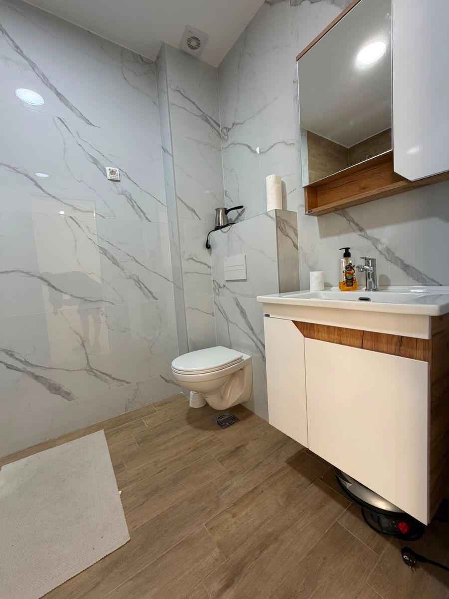 Spacious Apartment in Center (Bar) 9