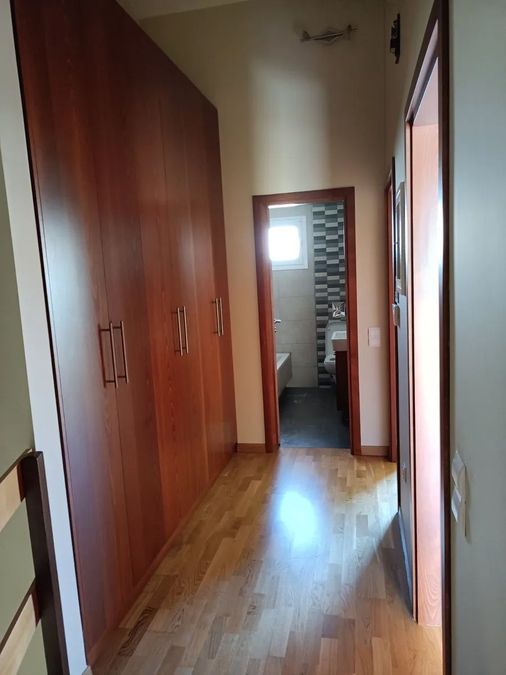 Photo 356708671