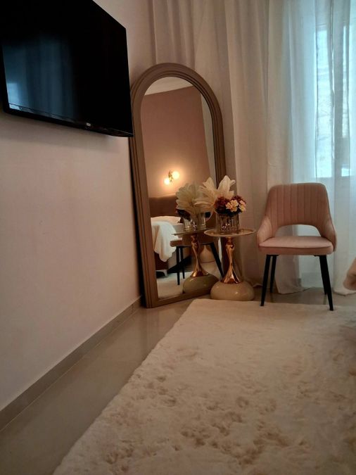 Photo 356806093