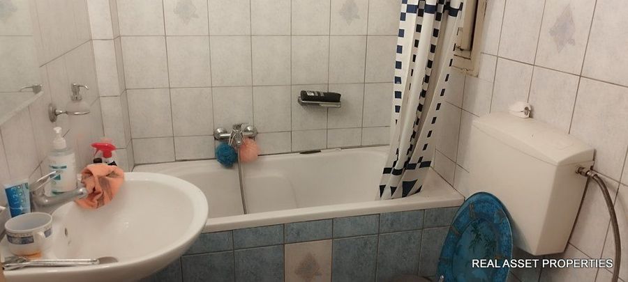 Photo 357025462