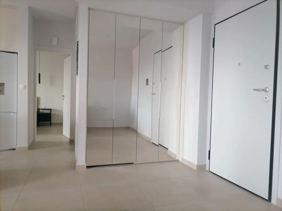 Photo 357301675