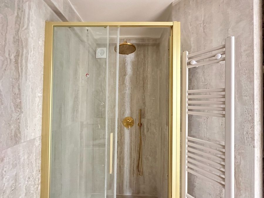 Photo 357477796