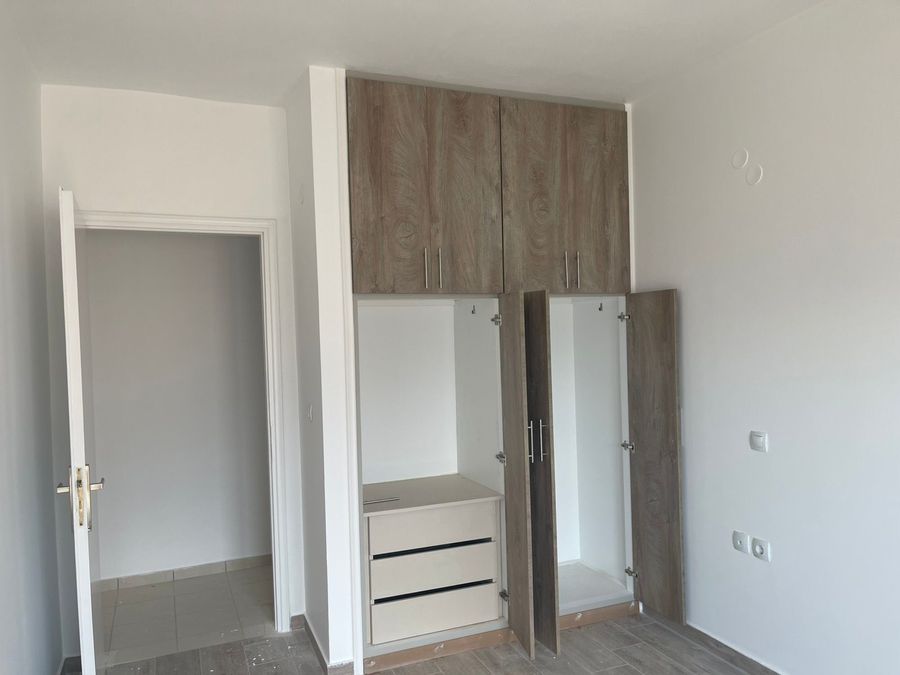 Photo 358806220