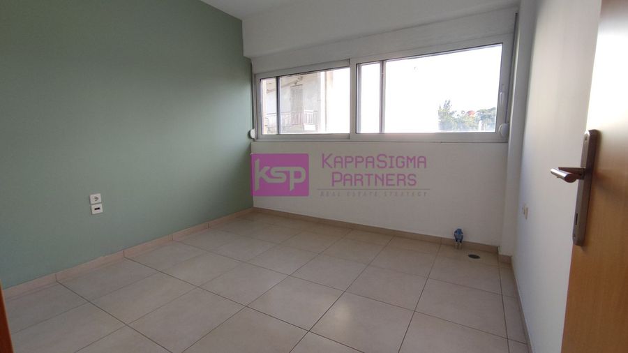 Photo 360097147