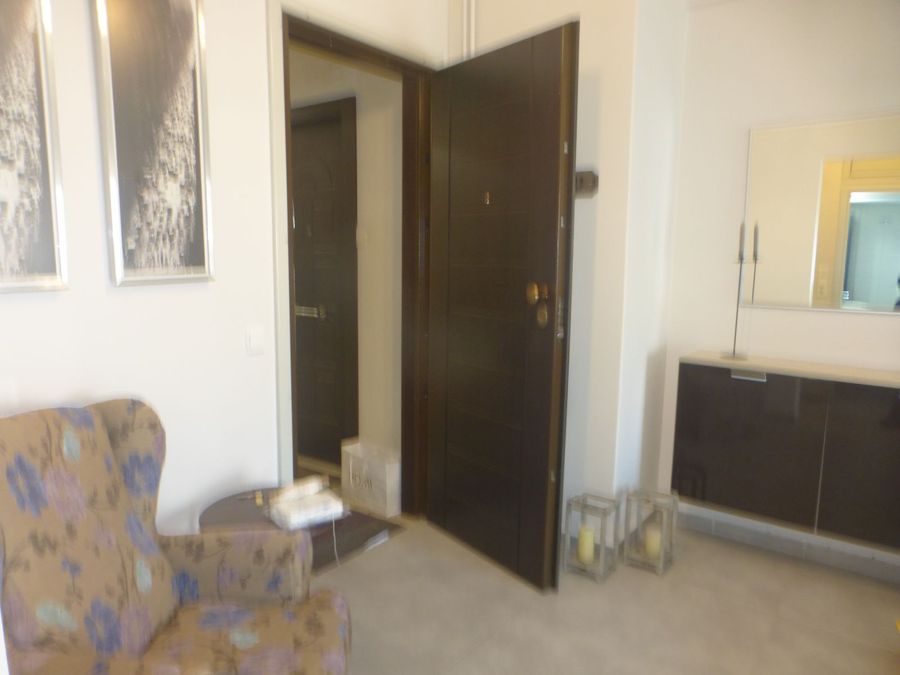 Photo 360192952