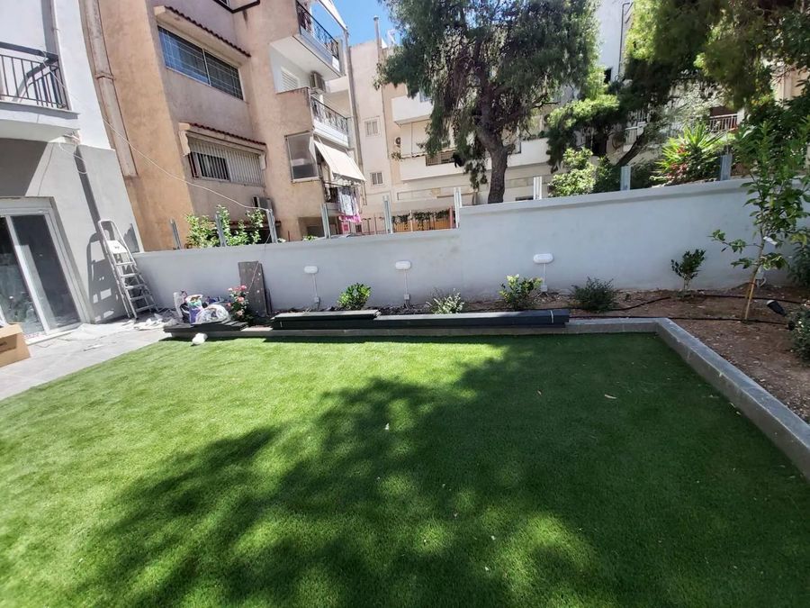 Photo 360223249