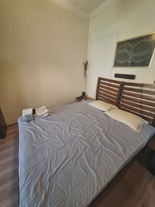 Photo 360233689
