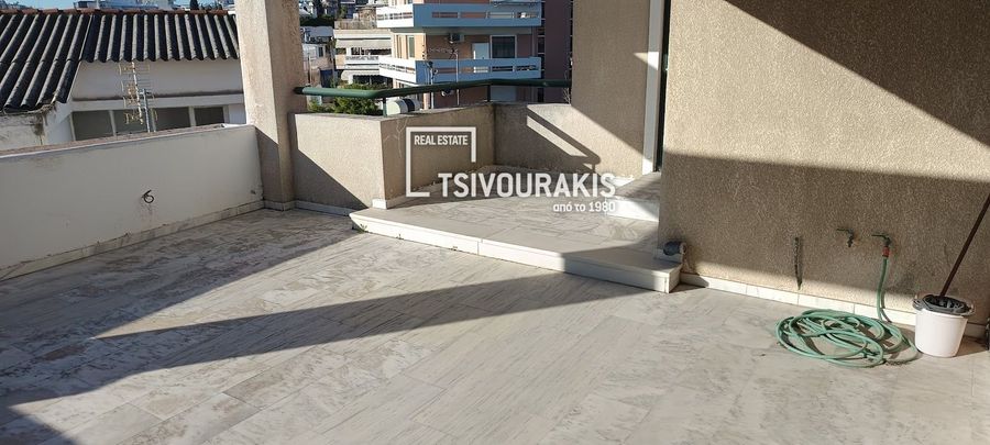 Photo 360296638