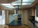 Photo 360296815