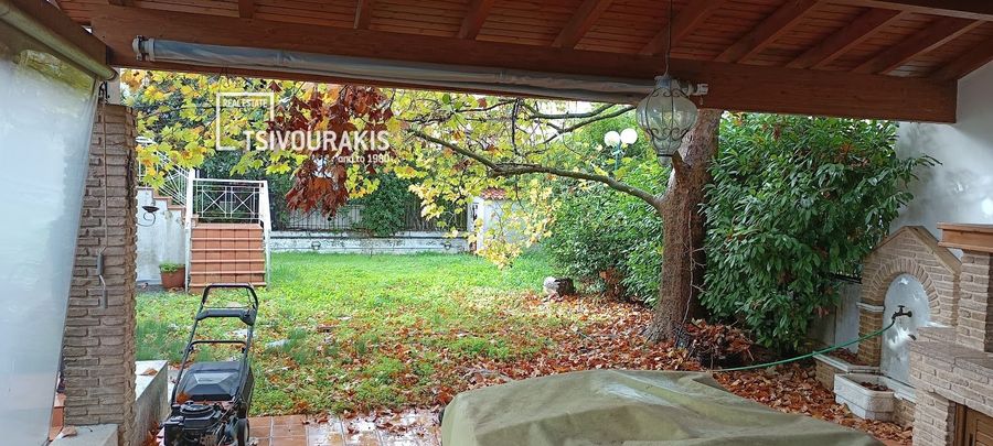 Photo 360296827