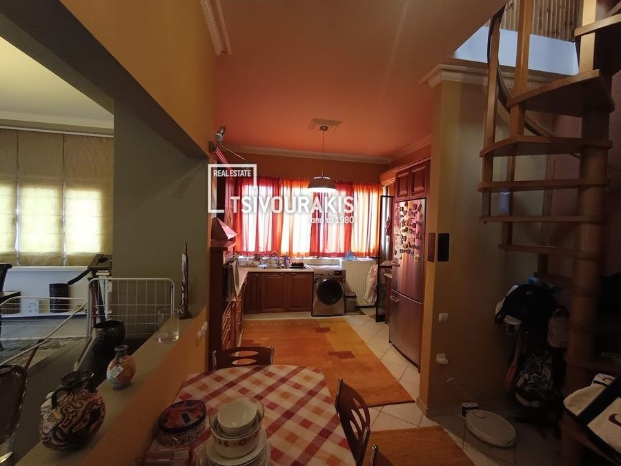 Photo 360297169