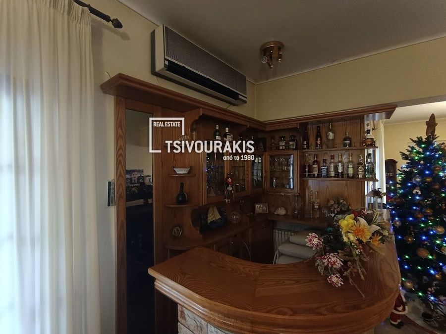 Photo 360297178