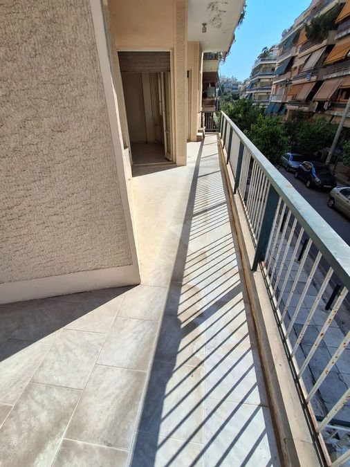 Photo 360345457