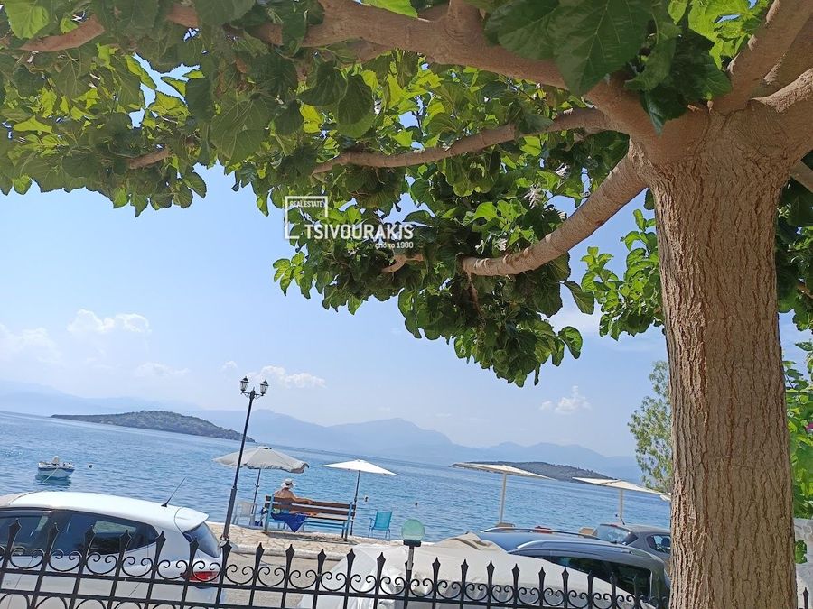 Photo 360407104