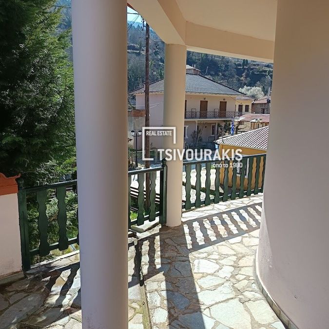 Photo 360530683